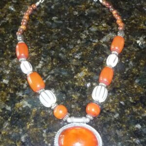 Necklace, in amber & black on white beads - stunning!