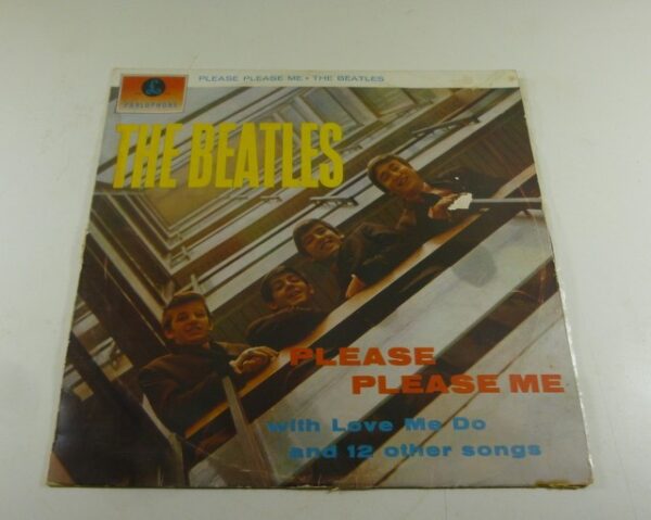 * BEATLES 'PLEASE PLEASE ME', stereo LP Record, s on b, c.1963 * - ?? image
