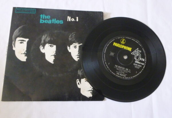 vintage Beatles 'the beatles No. 1', EP Record, in PC, AU  c.1964 - Image 4
