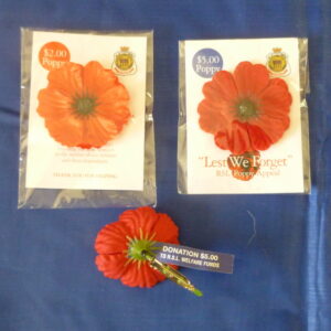 'LEST WE FORGET', RSL Poppy Appeal badge x 3