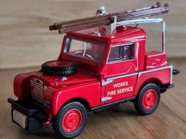 Matchbox MOY 1948 Land Rover and Trailer Fire truck, 'Works Fire Service', red Model Vehicle
