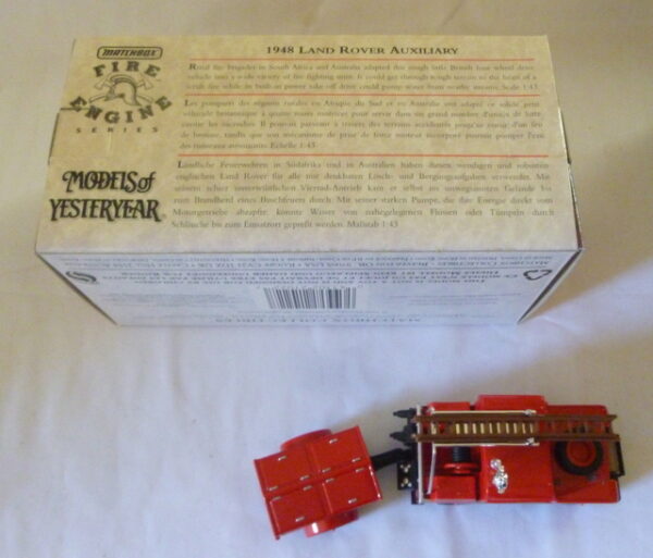 Matchbox MOY 1948 Land Rover and Trailer Fire truck, 'Works Fire Service', red Model Vehicle - Image 6