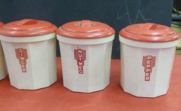 IPLEX Spice Canister Set of 5, Deco, in red on ivory bakelite, c.1940's - Image 4