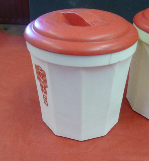 IPLEX Spice Canister Set of 5, Deco, in red on ivory bakelite, c.1940's - Image 6